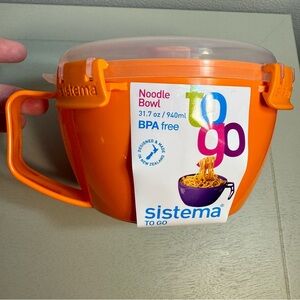 NWT. Sistema Noodle Bowl To Go, 31.7oz. Unique noodle bowl. BPA free.